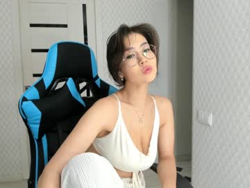 Naked cam girl mei_tin image #2357052