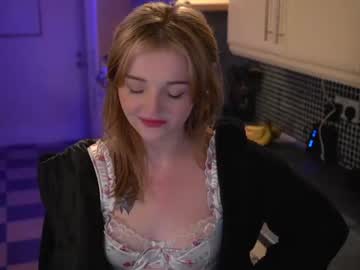 Naked cam girl lucydelovely image #3415800
