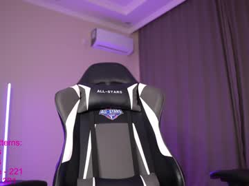 Naked cam girl lindamei image #1334526