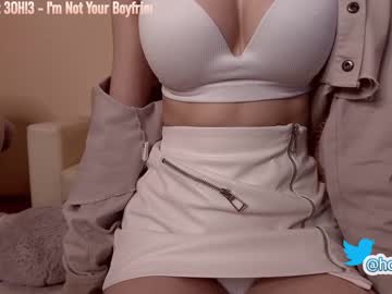 Naked cam girl hollyextra image #758573