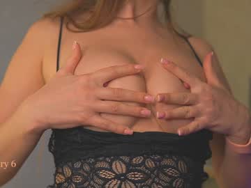Naked cam girl alyssa_pusy image #3666272