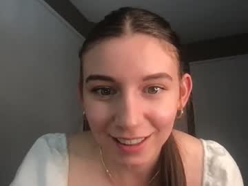 Naked cam girl heidihotte image #3921766