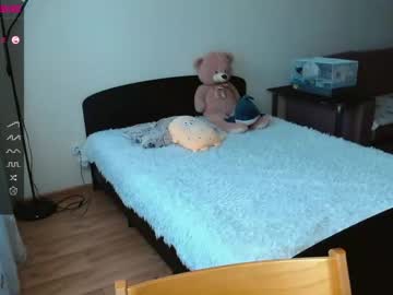 Naked cam girl shy_mirabel image #2982965