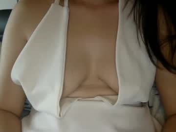 sexyasian09 naked cam