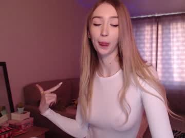 Naked cam girl gudeeetama image #251683