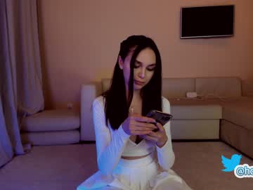 Naked cam girl hollyextra image #3055400