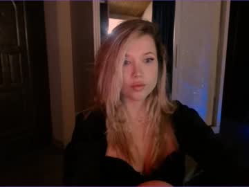 Naked cam girl bitter_moon image #3179423