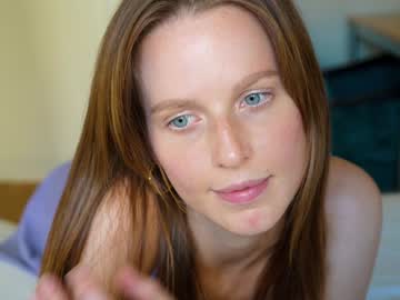 Naked cam girl ellaa91 image #2416465
