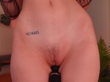 Naked cam girl vixenp image #2499353