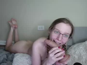 Naked cam girl lily_brooke image #3410688