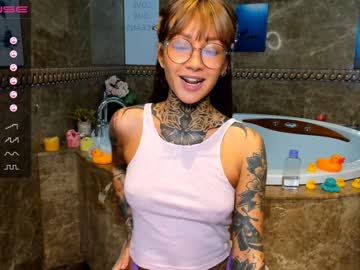 Naked cam girl nickyneck image #325903