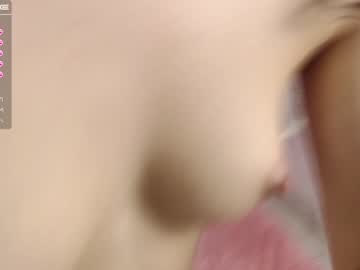 Naked cam girl little_effy18 image #890035