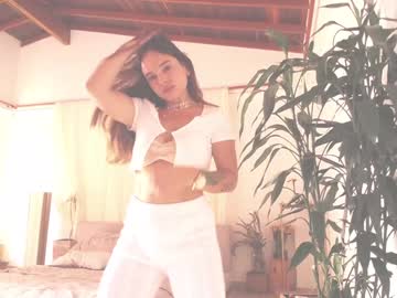 Naked cam girl kendalltyler image #2324298