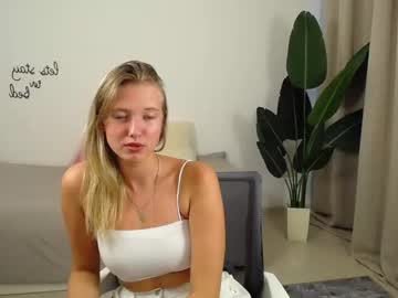 Naked cam girl apolinaria_polly image #4025480