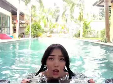 Naked cam girl aina_kun image #1652030