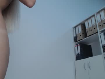 Naked cam girl eat_mee_out image #2969258