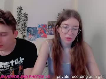 Naked cam couple alicekaneky_xx image #2278887