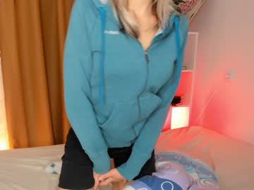 Naked cam girl reginamarini image #2439392