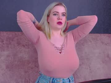 Naked cam girl blondiebetsy image #994409