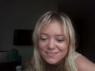 Naked cam girl princessslola13 image #3157191