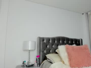 Naked cam girl camilagomezz image #927097