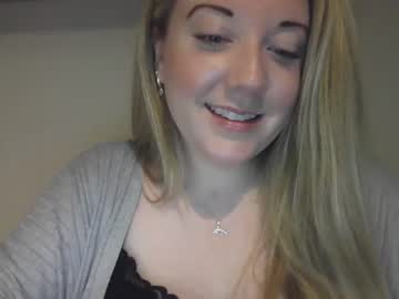 Naked cam girl caxellaxo12 image #3944142
