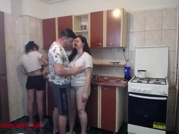 Naked cam couple iuliana32 image #330247
