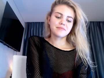 Naked cam girl amourvenenum image #2801777