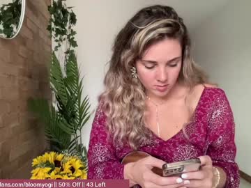 Naked cam girl bloomyogi image #3280068