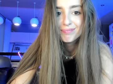 Naked cam girl coy_amina_ image #3126722