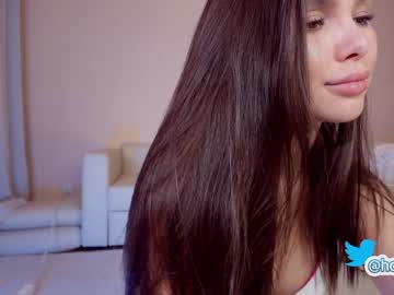 Naked cam girl hollyextra image #3129006