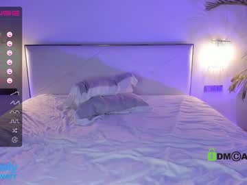 Naked cam girl lonelyflowerr image #3865870