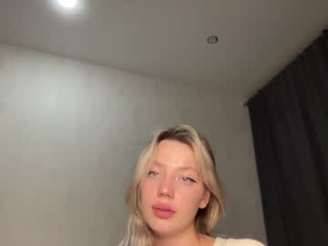 Naked cam girl angel_from_sky image #1290296