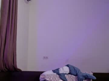 valents_cherry naked cam