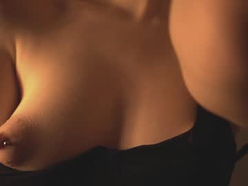 Naked cam girl bibi_it_is image #753406