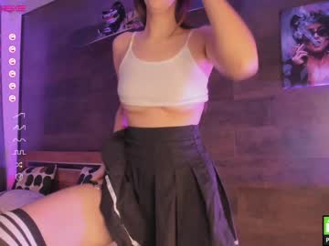 Naked cam girl yolandabertha image #3710515