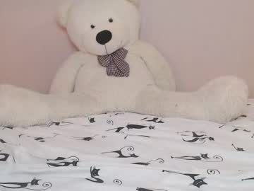 Naked cam girl yummyseee image #1347151