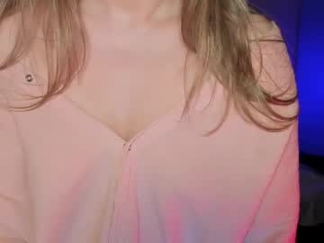 Naked cam girl mallicia image #4043738