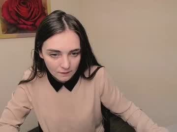Naked cam girl ariellalov_ image #399512