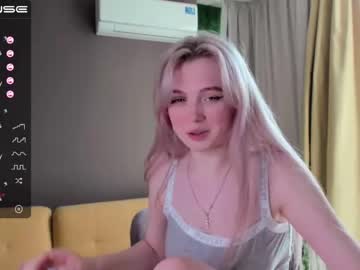 Naked cam girl small_blondee image #1618860