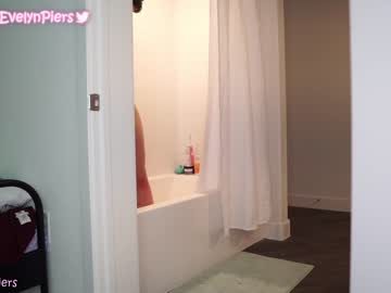 Naked cam girl evelynpiers image #1868165