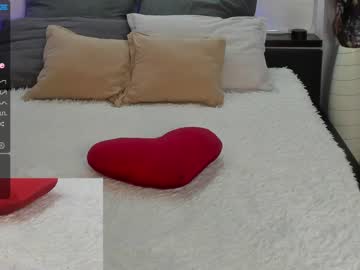 Naked cam girl miya_kimmi image #1737801