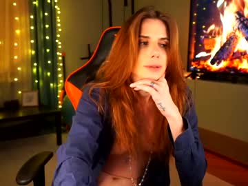 Naked cam tranny foxyirene image #3793681