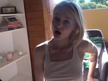 Naked cam girl joobeelee image #418588