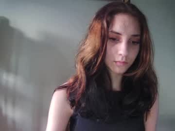Naked cam girl alice_shy2 image #2417738