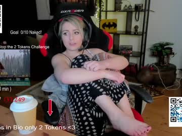 Naked cam girl kimilee22 image #1332635