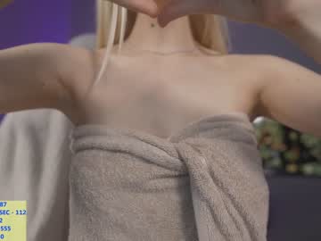 Naked cam girl alice_kosmos image #2357136