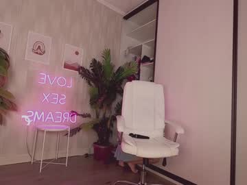 Naked cam girl hi_teika image #2337604