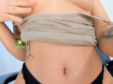 Naked cam girl lee_yoona image #482554