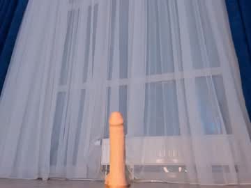 Naked cam girl bae_suz image #623118
